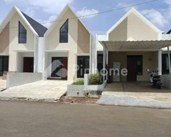 Dijual Rumah Harga Terbaik di Jl.kayumanis