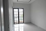 thumbnail-rumah-minimalis-dekat-graha-family-pakuwon-indah-wiyung-2