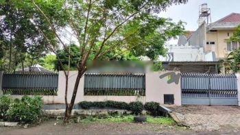 Rumah Dijalan Kapuas Dekat Raya Darmo, Diponegoro, Basuki Rahmat, Tunjungan,